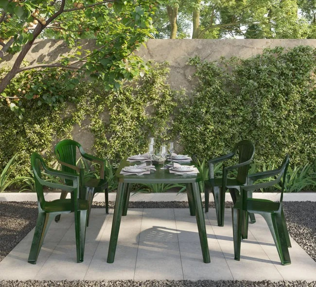 Mesa Ovalada de Plástico en Color Verde para Interior y Exterior