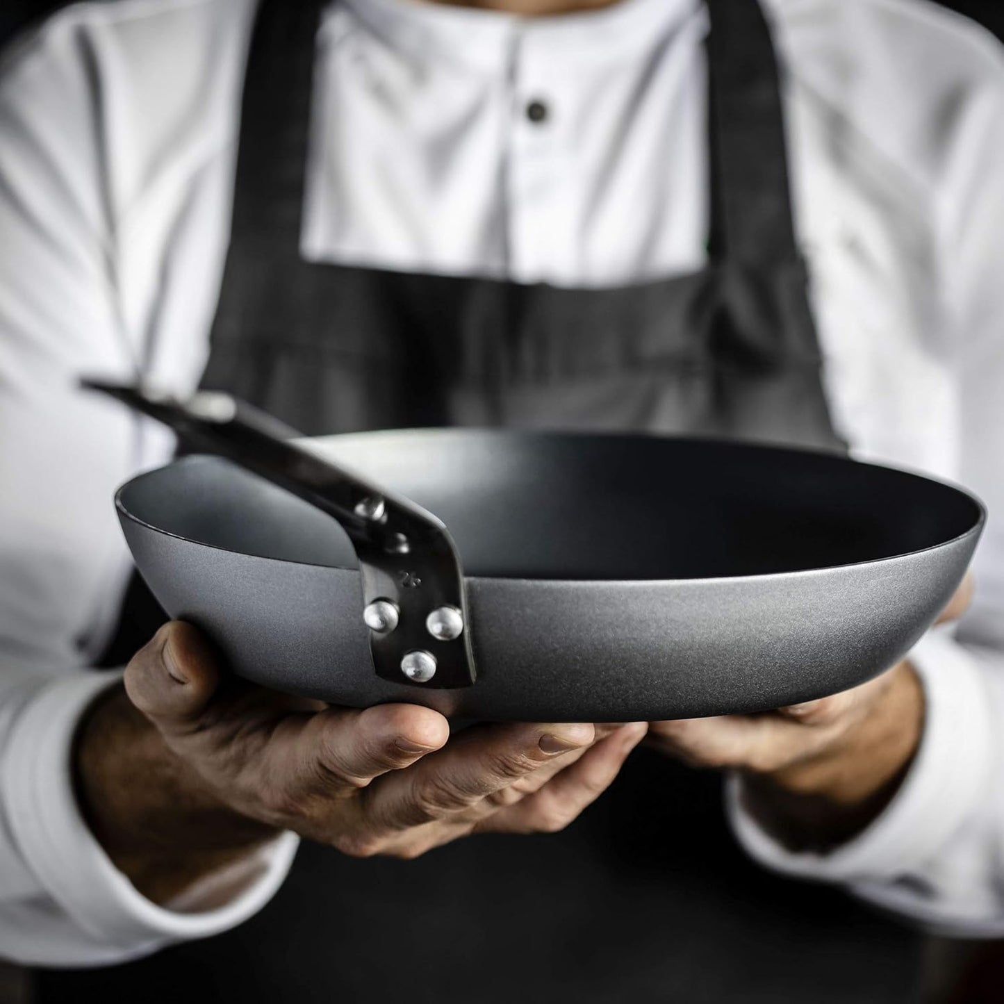 Sartén con Antiadherente de Hierro Fundido Ferrum - Apta para Todo Tipo de Cocinas