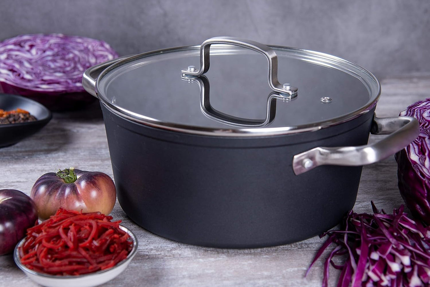 Cacerola Antiadherente Serie Samoa en Aluminio Forjado Color Negro Asas de Acero Inoxidable